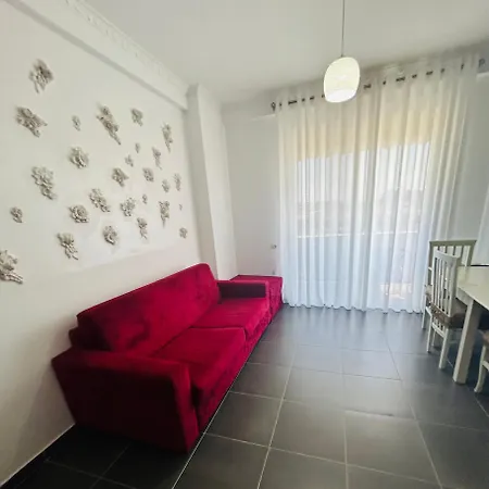 Quiet Comfort In Lalzit Bay Appartamento